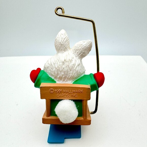 Hallmark 1991 Keepsake Ornament Ski Lift Bunny Handcrafted Julia Lee QX5447 - Picture 13 of 14